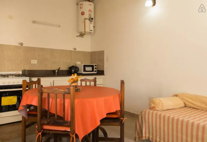 Amplio living comedor